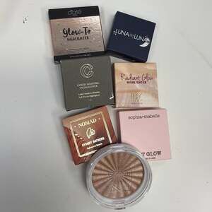 Assorted Highlighter Makeup Lot – 7 Pieces